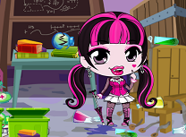 Bebelusa Draculaura Face Curatenie