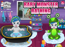 Bebelusul Monster High Face Baie