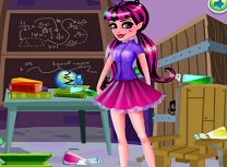 Draculaura Curatenia in Clasa