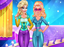 Elsa si Super Barbie Moda de Iarna