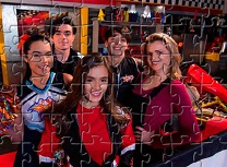 Vikki RPM Puzzle Cu Personaje
